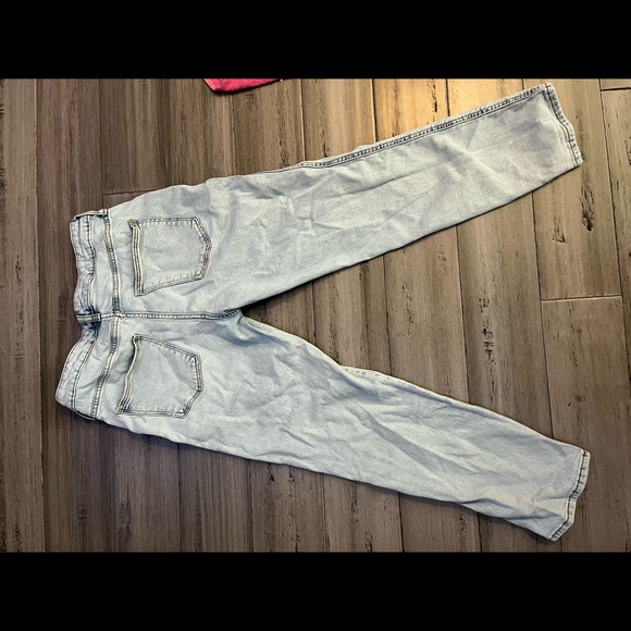 Universal Threads Jeans - Picture 4 of 6